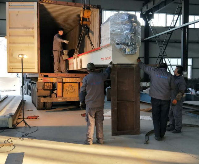 Automatic Rubber Roller Coating Machine Packing details